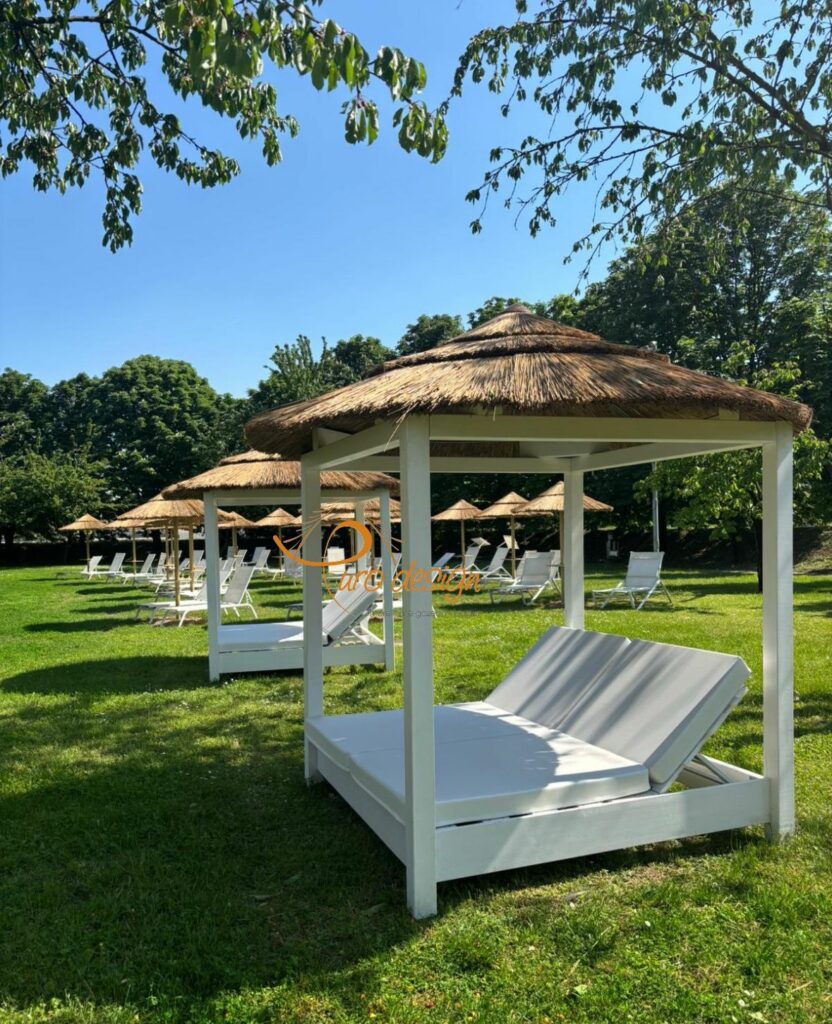 Baldacchino in legno